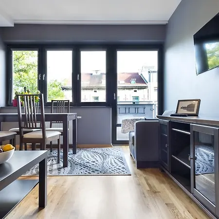 Jt Apartments/twardowskiego Apartment